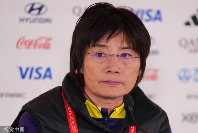 首先拿出来甚至有可能会引发大地震，所以他也没准备惊世骇俗，只是准备拿出一些比较经典的、应对日常疾病的药方，先让魏氏制药做出几款畅销药来。